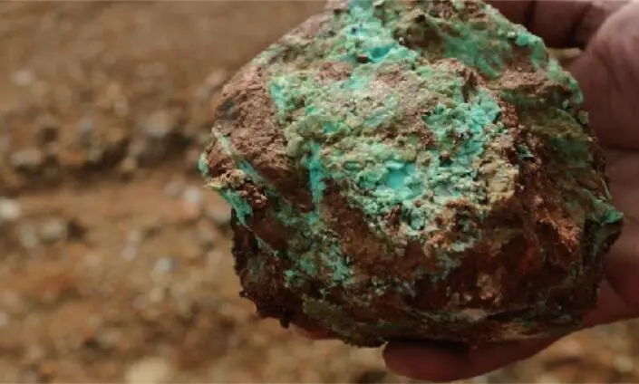 Extracción de níquel de laterita mineral de níquel