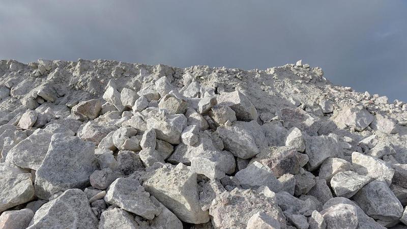 Removal of Chloride Ions from Spodumene Lithium Sulfate Feed Solution